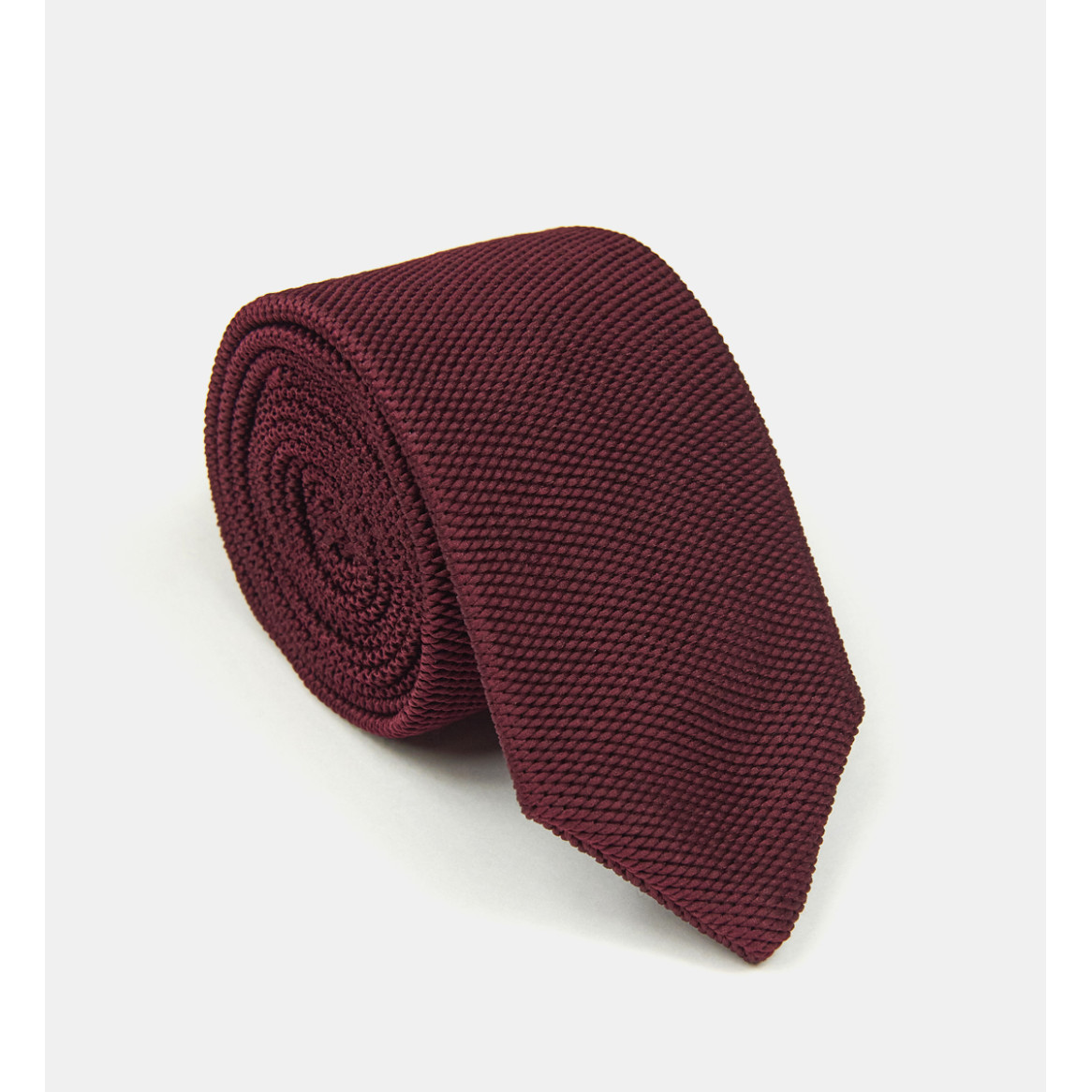 Cravate bordeaux en tricot
