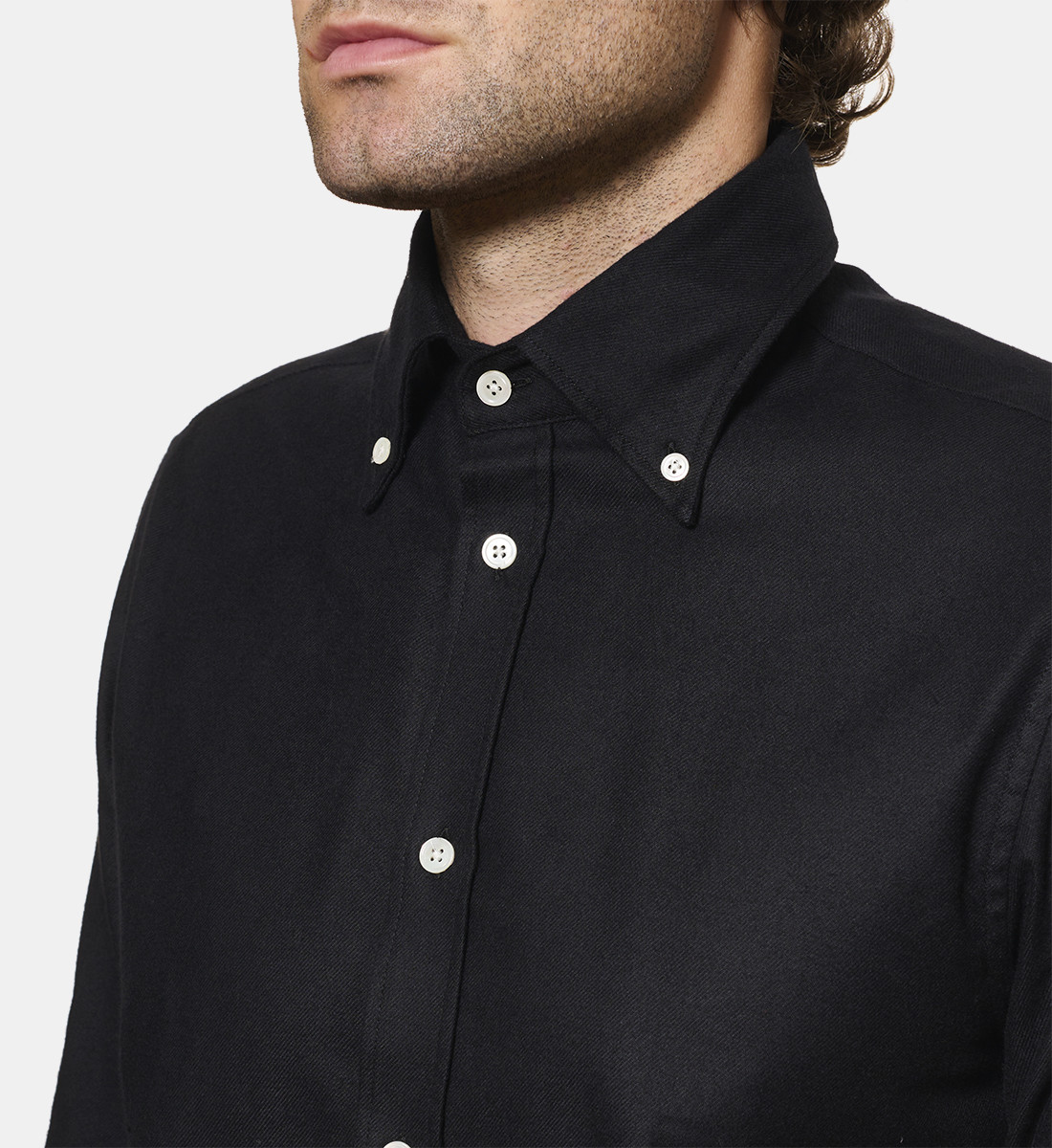 Chemise en flanelle noire à col boutonné coupe droite